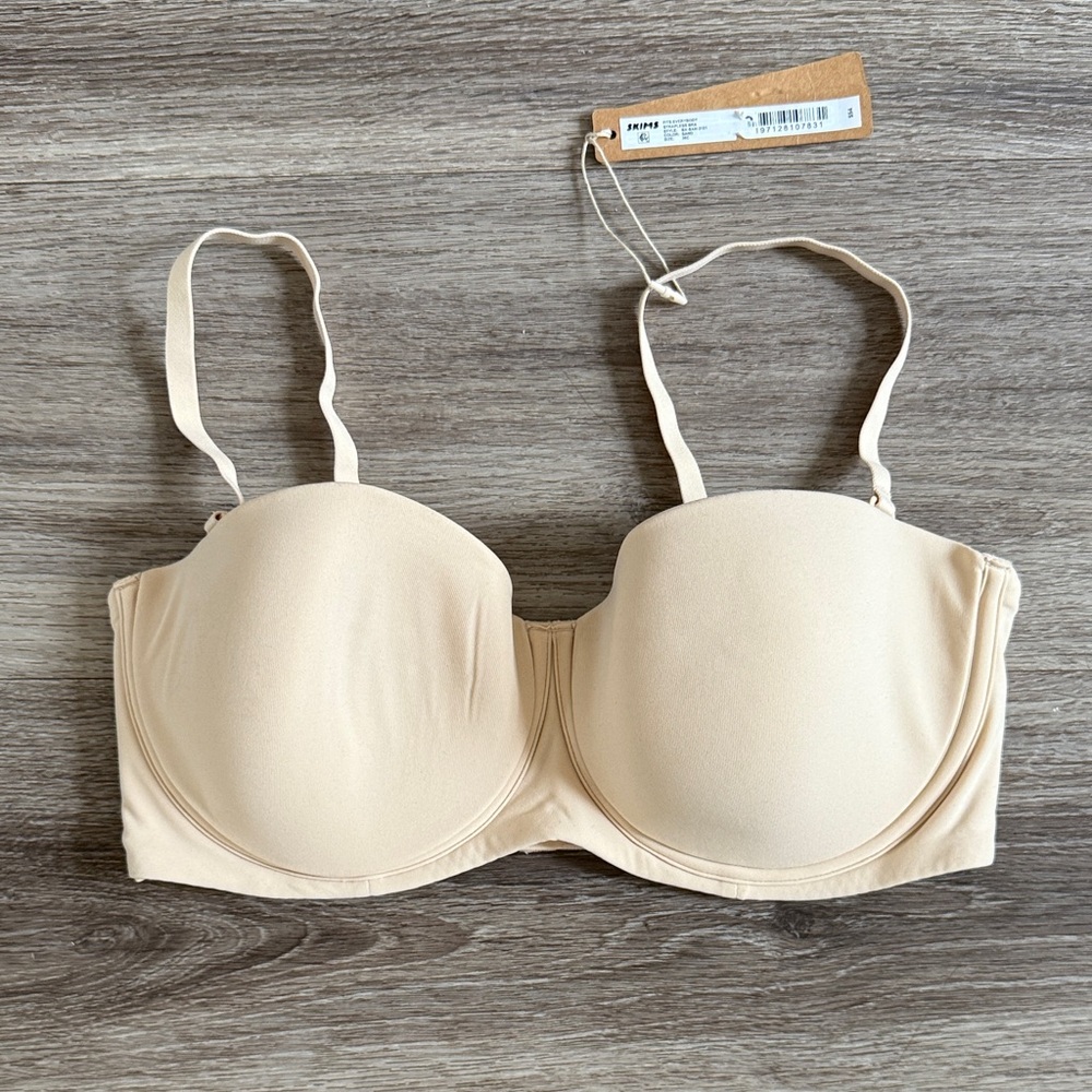 SKIMS Nude Strapless Convertible Bra